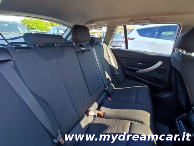 BMW 318 usata, con Bluetooth