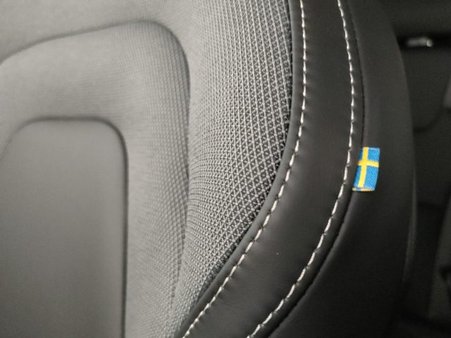 VOLVO XC60 usata, con Bluetooth