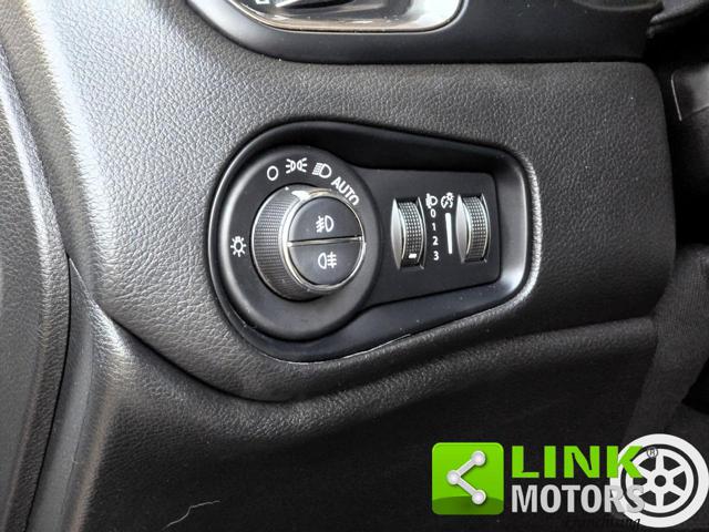 JEEP Renegade usata, con Luci diurne