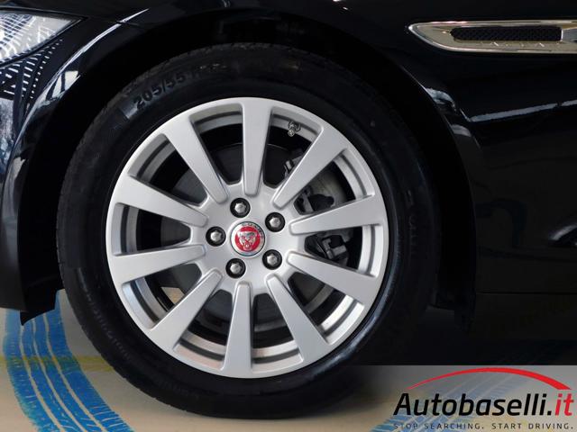 JAGUAR XE usata, con Cruise Control