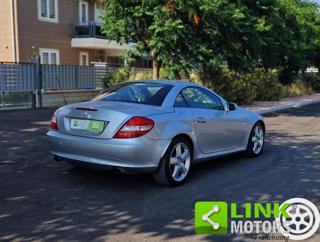 MERCEDES-BENZ SLK 200 usata, con Airbag