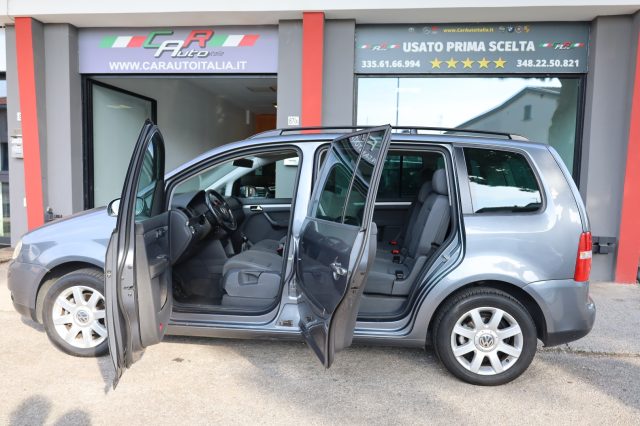 VOLKSWAGEN Touran usata 41