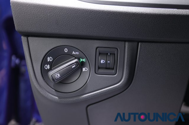 VOLKSWAGEN Taigo usata, con Bracciolo