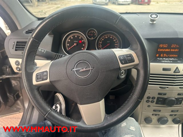 OPEL Astra usata, con Lettore CD