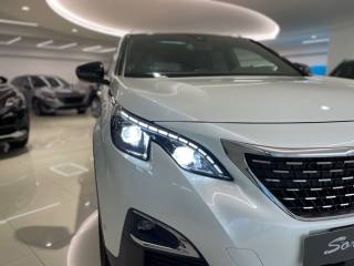 PEUGEOT 3008 usata, con Boardcomputer