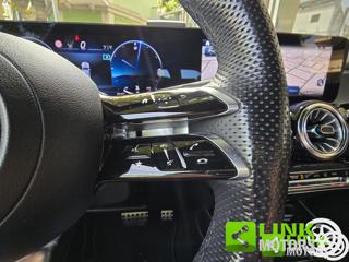 MERCEDES-BENZ GLB 200 usata 32