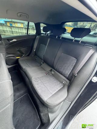 OPEL Astra usata, con Servosterzo