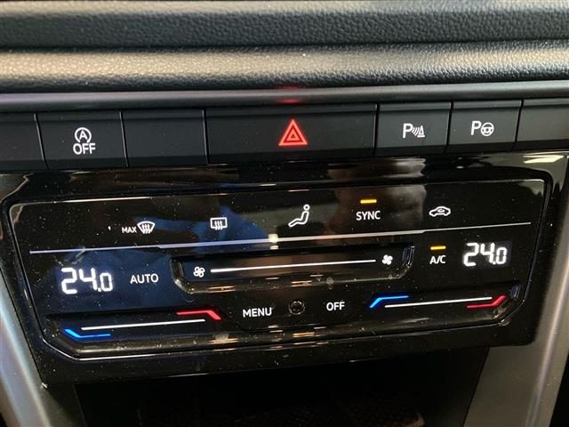 VOLKSWAGEN T-Roc usata 24