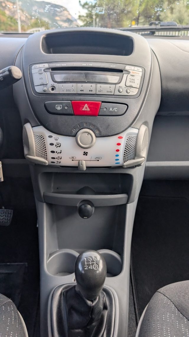 PEUGEOT 107 usata 11