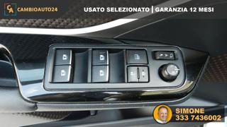 TOYOTA C-HR usata, con Trazione integrale