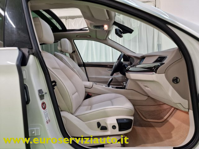 BMW 530 usata, con Luci diurne