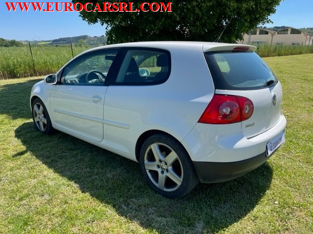 VOLKSWAGEN Golf usata, con Autoradio