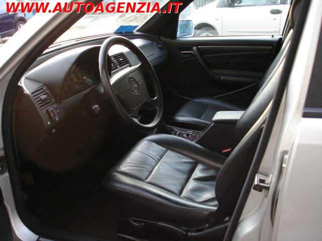 MERCEDES-BENZ C 220 usata 8