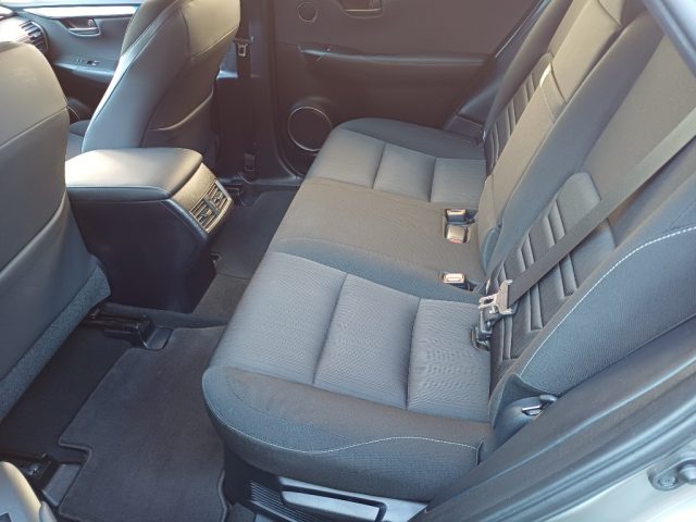 LEXUS NX 300 usata, con MP3