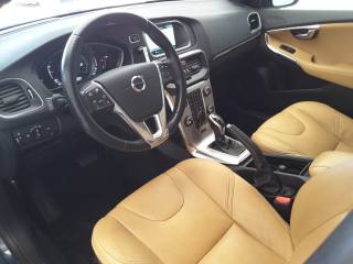 VOLVO V40 usata, con Autoradio