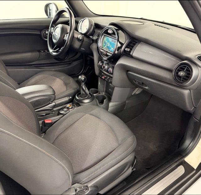 MINI Cabrio usata, con Autoradio