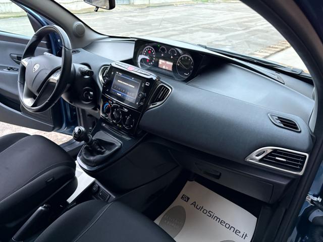 LANCIA Ypsilon usata, con Fendinebbia