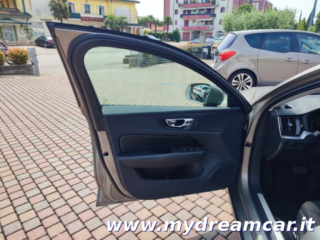 VOLVO V60 usata 28