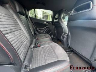MERCEDES-BENZ GLA 200 usata, con Chiusura centralizzata