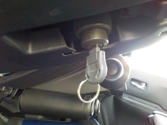 SUZUKI Ignis usata, con MP3