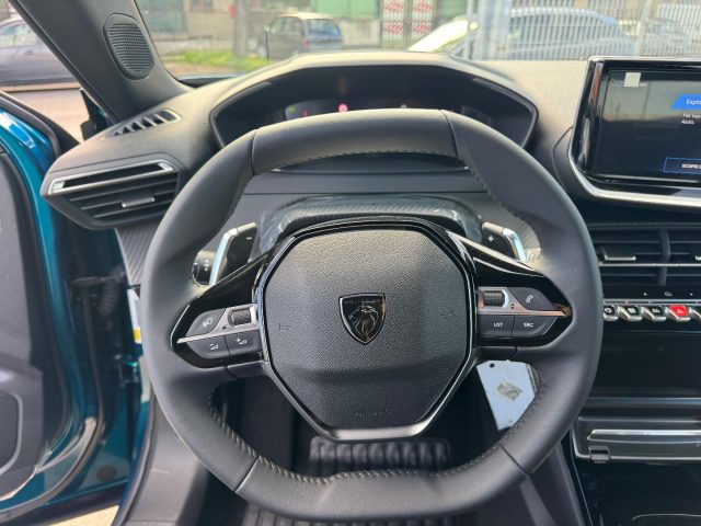 PEUGEOT 2008 usata, con Controllo automatico clima