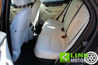 JAGUAR F-Pace usata, con Bluetooth