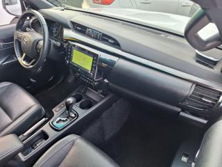 TOYOTA Hilux usata, con Park Distance Control