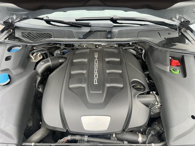 PORSCHE Cayenne usata 15