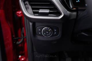 FORD Transit Courier usata, con Sistema di navigazione