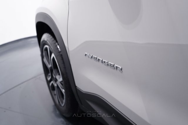 JEEP Avenger usata, con Telecamera per parcheggio assistito