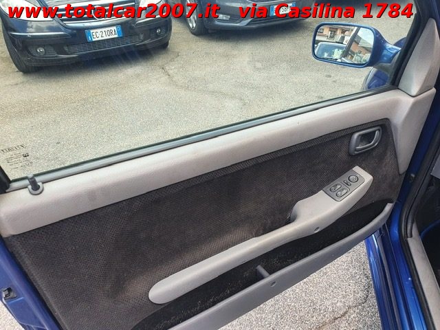 FIAT Punto usata 8
