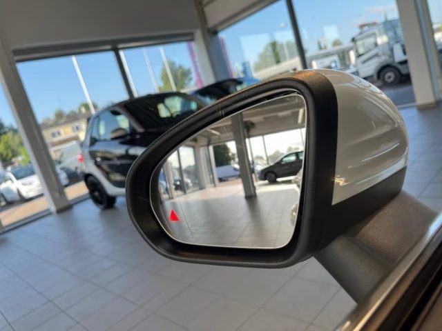 MERCEDES-BENZ CLA 200 usata, con Controllo trazione