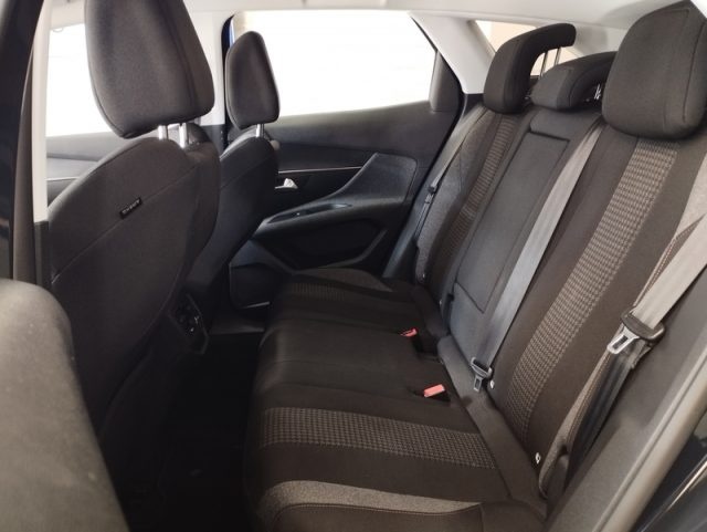 PEUGEOT 3008 usata, con Controllo elettronico della corsia