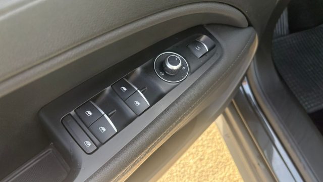 ALFA ROMEO Stelvio usata, con Controllo trazione