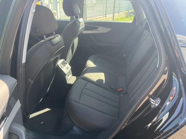 AUDI A4 usata, con Park Distance Control