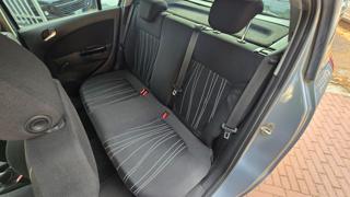 OPEL Corsa usata, con MP3