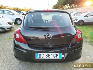 OPEL Corsa usata, con Autoradio