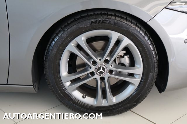 MERCEDES-BENZ A 180 usata, con Sistema di chiamata d