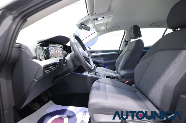 VOLKSWAGEN Golf usata, con Fari LED