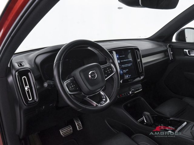 VOLVO XC40 usata 7
