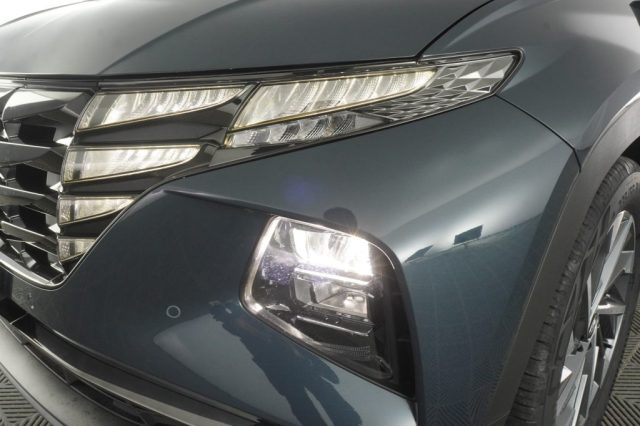 HYUNDAI Tucson usata 9