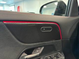 MERCEDES-BENZ GLA 180 usata, con Touch screen