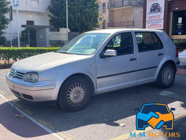 VOLKSWAGEN Golf usata, con ABS