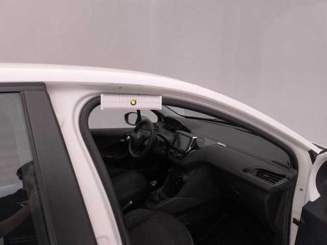 PEUGEOT 208 usata 33