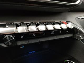 PEUGEOT 3008 usata, con Sistema di navigazione