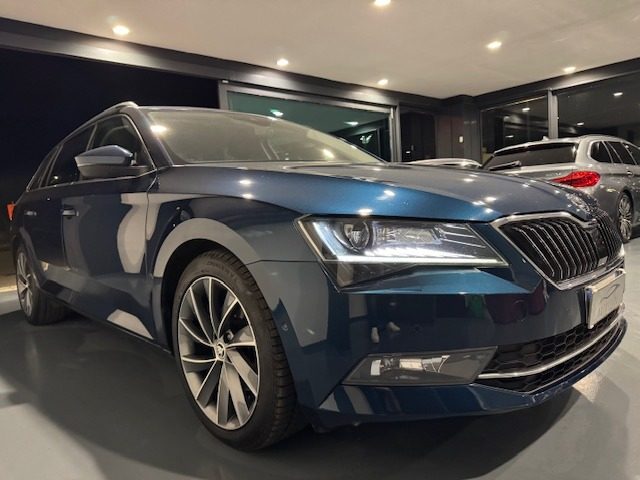 SKODA Superb usata, con Airbag laterali