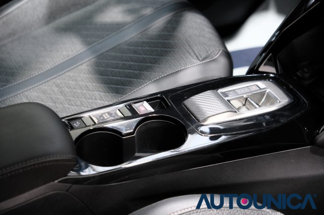 PEUGEOT 2008 usata 56