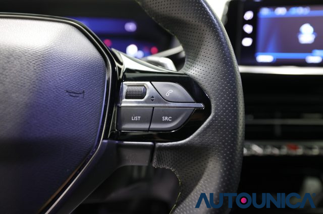 PEUGEOT 208 usata, con USB