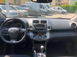 TOYOTA RAV 4 MY23 usata, con Fendinebbia