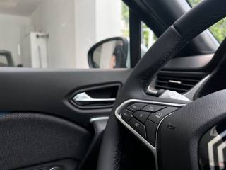 RENAULT Captur usata, con Sistema di navigazione